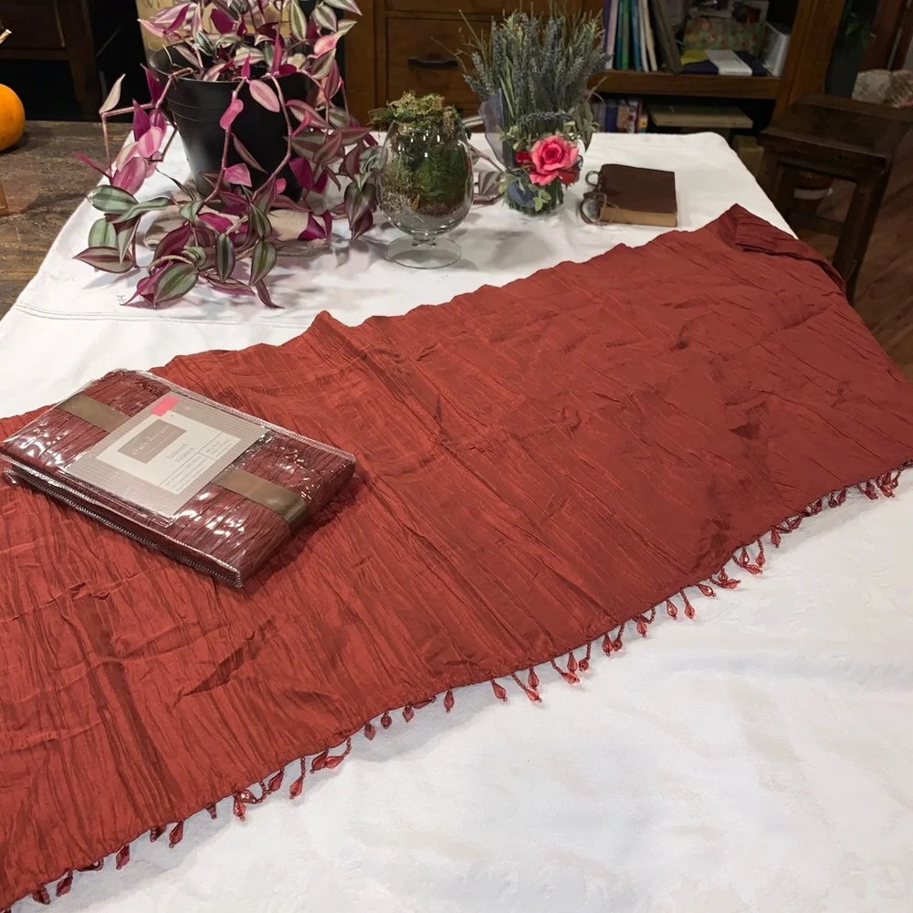 Grace designs 2 tailored valances rust/maroon‎ NWT total of 2 packages